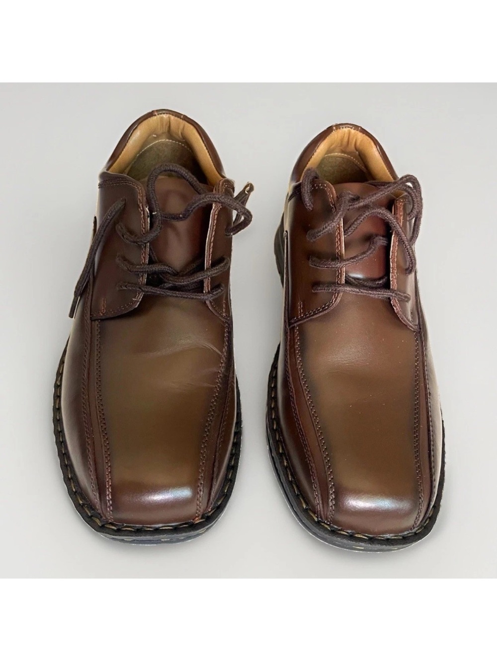 Dockers Trustee Dark Tan Leather Oxford with All Motion Comfort Men’s 9 M